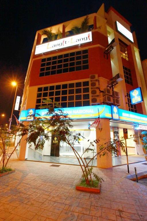 קמפונג דנגקיל Langit Langi Hotel @ Klia/Klia2 מראה חיצוני תמונה